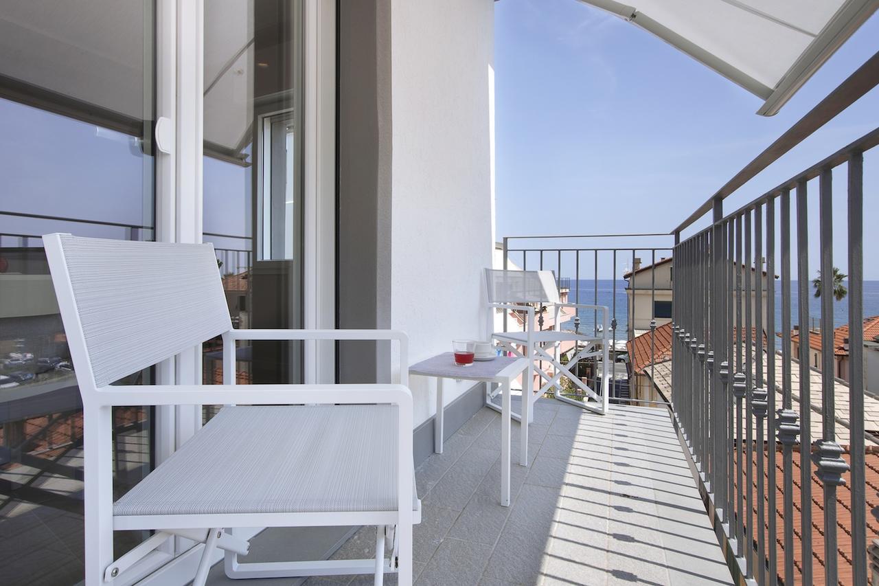 Residence Dolcemare Laigueglia Εξωτερικό φωτογραφία
